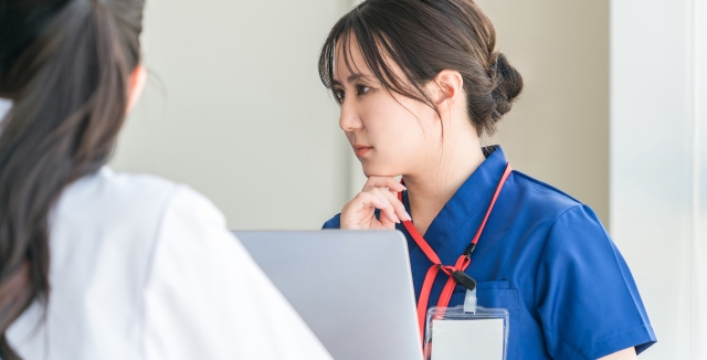 看護師がメンタルに負担を感じたときの対処法と相談先